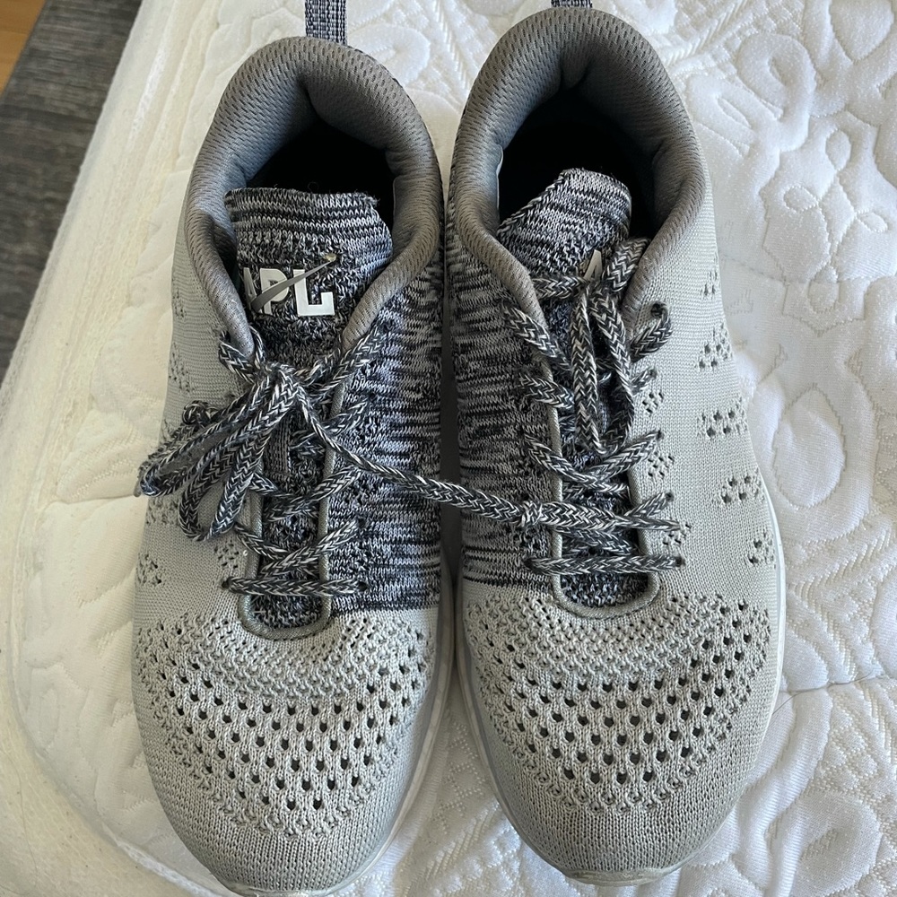 Athletic sneakers for running